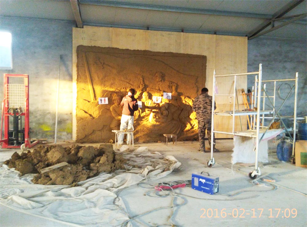 工程公告：消防題材玻璃鋼浮雕泥塑即將完工。