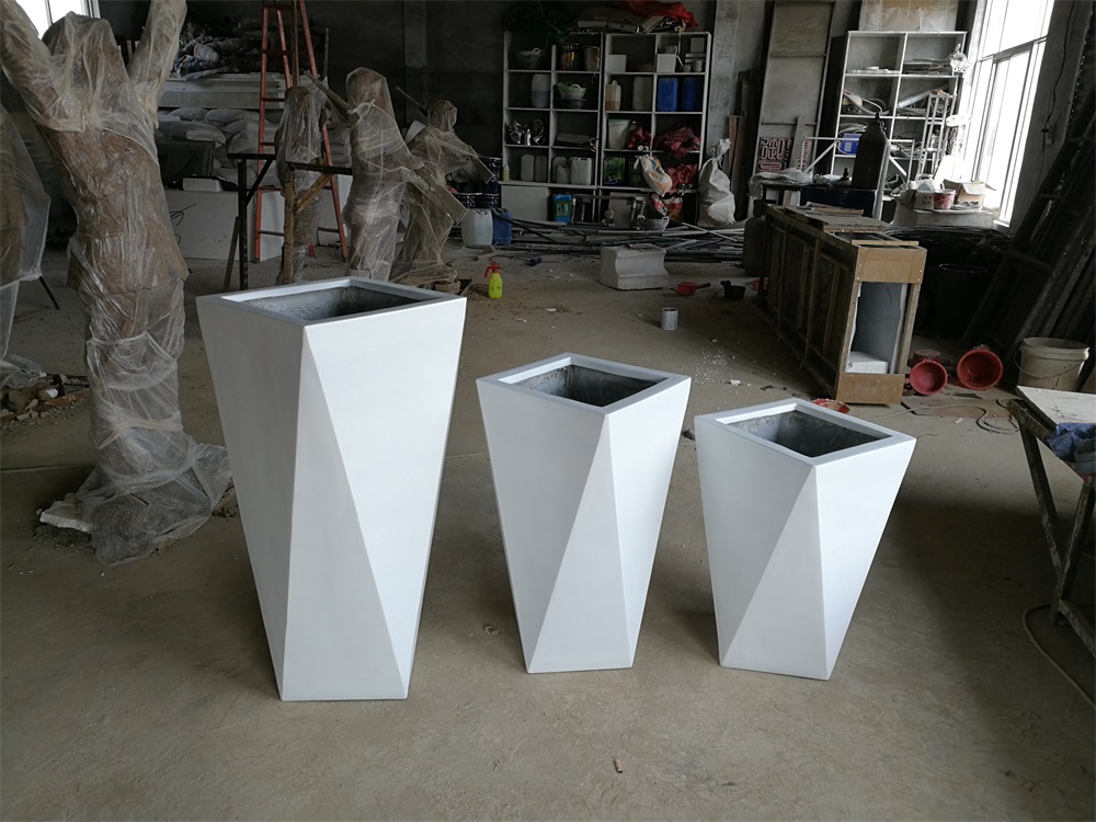 景觀玻璃鋼花盆雕塑研發(fā)完畢（組圖），歡迎訂購(gòu)！