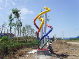 hj1738 不銹鋼雕塑-針線之魅_青島國(guó)際服裝城不銹鋼雕塑、石雕、玻璃鋼雕塑_濱州宏景雕塑有限公司