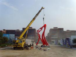 hj1739 不銹鋼雕塑-舞_青島國(guó)際服裝城不銹鋼雕塑、石雕、玻璃鋼雕塑_濱州宏景雕塑有限公司