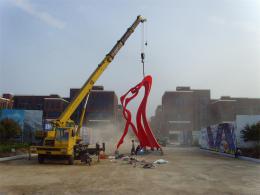 hj1746 不銹鋼雕塑-舞_青島國(guó)際服裝城不銹鋼雕塑、石雕、玻璃鋼雕塑_濱州宏景雕塑有限公司